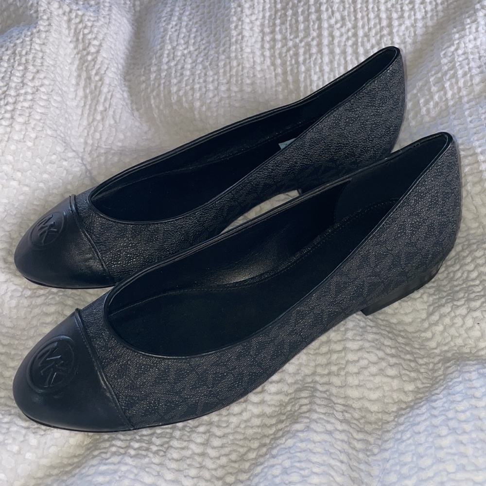MICHAEL Michael Kors | NWOB Shoes Michael Kors Dylyn Ballet Flats - 8.5